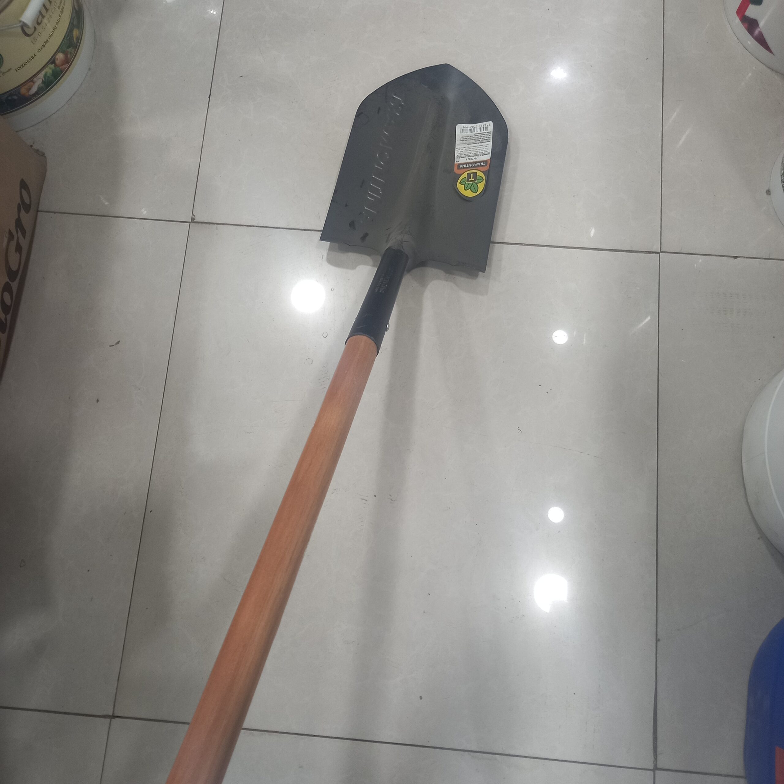 كوريك يد خشب